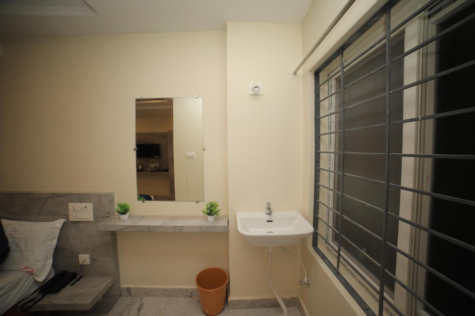 Sri Ganesh Residency Hotel Tirupati Eksteriør billede