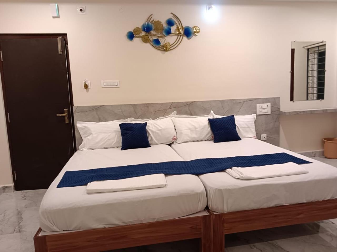 Sri Ganesh Residency Hotel Tirupati Eksteriør billede