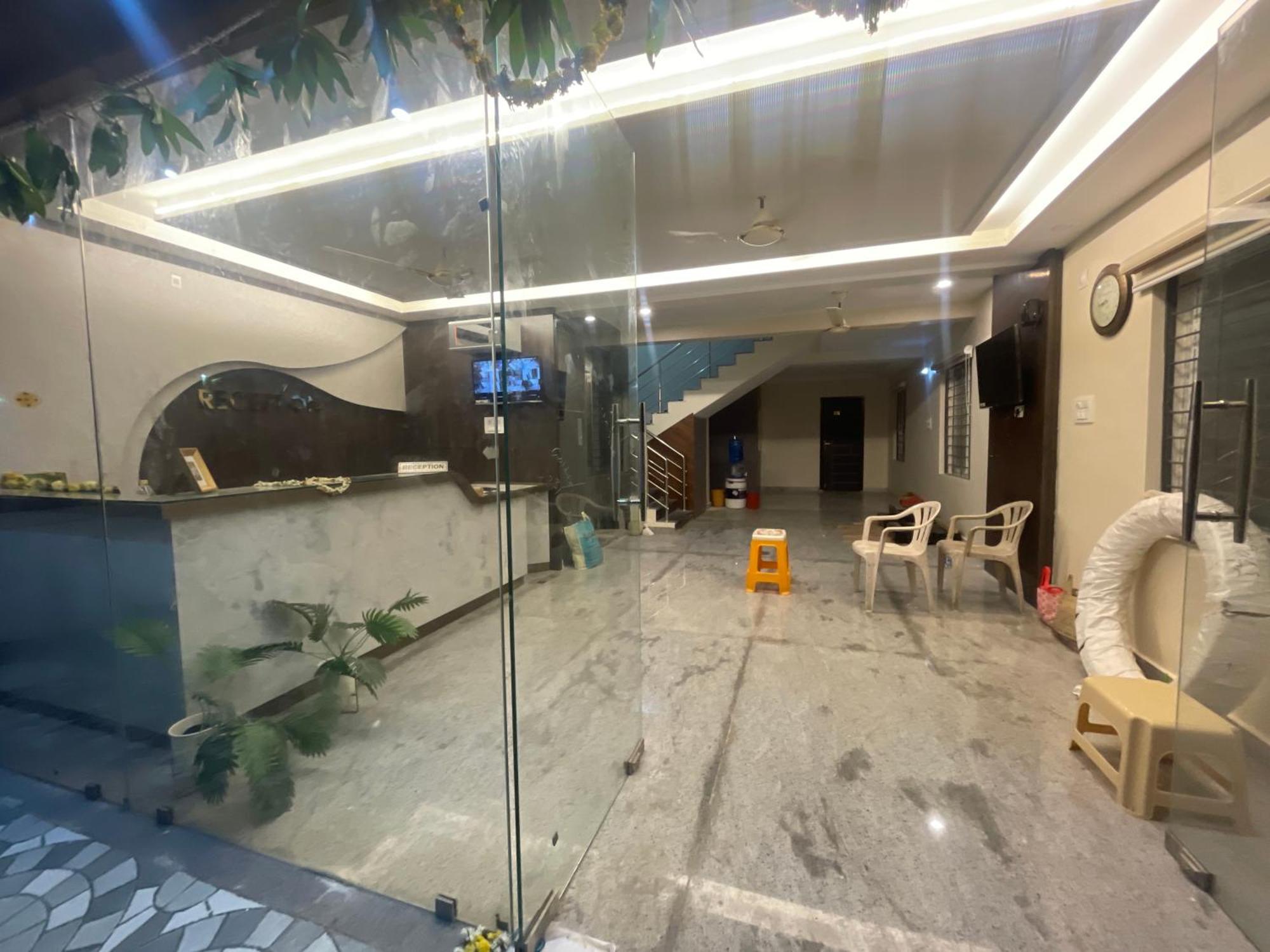 Sri Ganesh Residency Hotel Tirupati Eksteriør billede