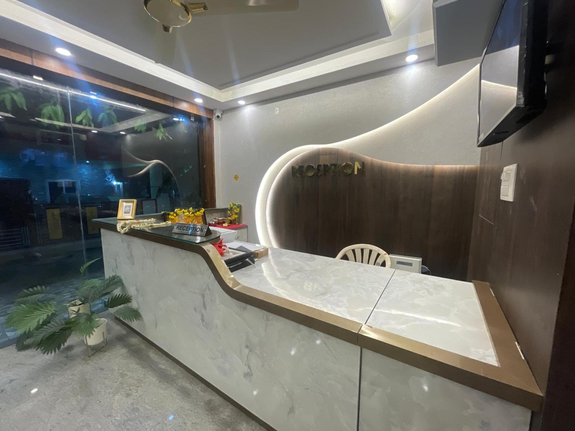 Sri Ganesh Residency Hotel Tirupati Eksteriør billede